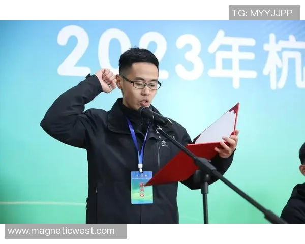 攀岩焦点：杭州攀岩队的灵活性探讨